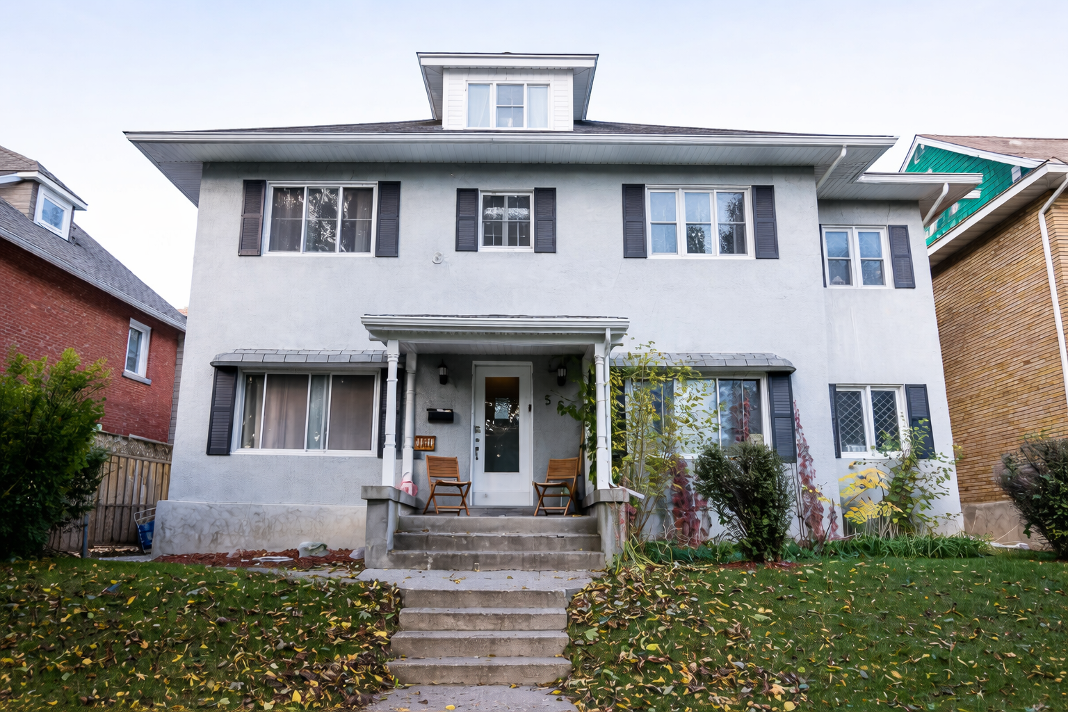 Cozy Glebe basement apartment, 1 bed, near Rideau Canal.